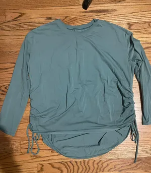 ⚠️SOLD⚠️Long Sleeve Top Size 12 thumbnail 1