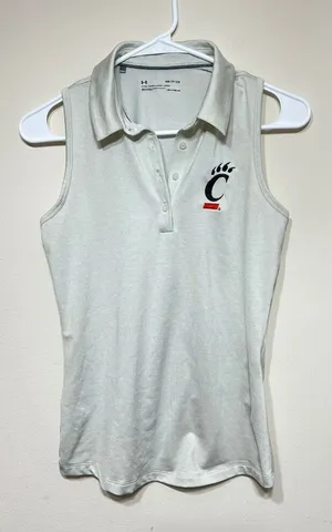 Under Armour Cincinnati Bear Cats Collared Polo Sleeveless Fitted Small Wmen thumbnail 1