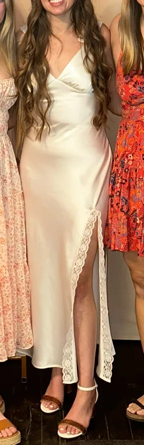 Satin white dress Size XS thumbnail 1