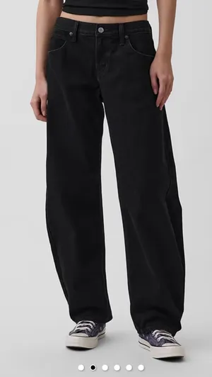 NWOT GAP Women’s Black Low Rise Barrel Jeans thumbnail 1