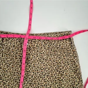 Anthropologie Pilcro The Wanderer Mid Rise Relax Leg‎ Jeans Leopard Size 31 thumbnail 10