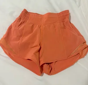 Lululemon Shorts Hotty Hot thumbnail 1
