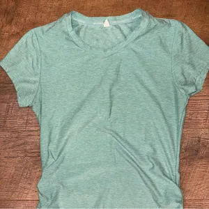 New Balance Ruched Side Crewneck Women's Short Sleeve Fitted Aqua Green Top thumbnail 2
