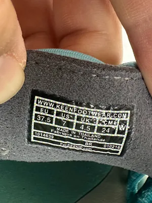 KEEN Women's Uneek Sneaker in Turquoise and Gray Size 7.0 thumbnail 9