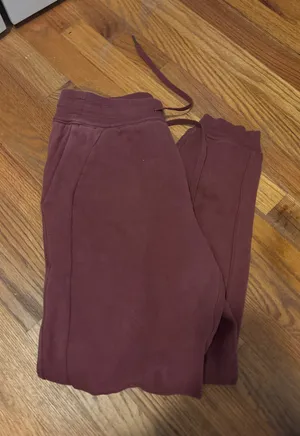 Lululemon joggers thumbnail 1