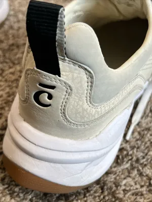 Clove Women's 8.5 Cream Low-Top Slip On Slip Resistant Sneakers Nursing Walking thumbnail 3