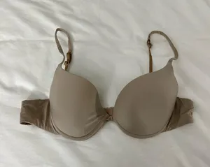 Victoria's Secret Intimissimi Nude Everyday T-Shirt Bra thumbnail 1