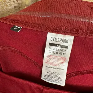 Gymshark Burgundy Claret Cropped Capri Athletic Leggings XS NWOT thumbnail 6
