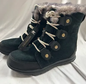 Sorel Black Suede Fur-Trim Lace-Up Winter Boots size 5 thumbnail 1
