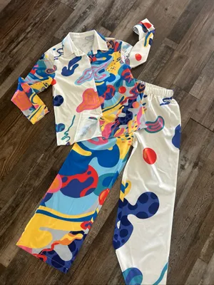 Women's 2-Piece Abstract Multicolor Lounge Set Shirt + Elastic Pants Small thumbnail 1