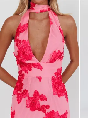 Selfie Leslie Pink Floral Halter Dress thumbnail 4