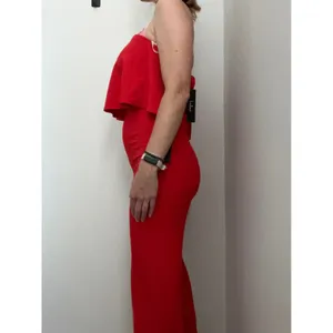 Lulu’s Red Strapless Wide‎ Leg Jumpsuit XS Classic Minimalist Chic Wedding Guest thumbnail 4