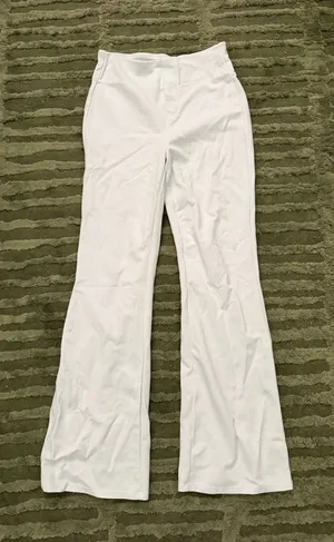 Halara pants thumbnail 1