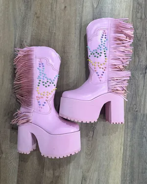 Pink Boots Size 9 thumbnail 3
