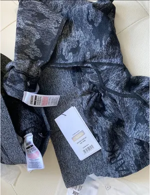 Gymshark Camo Seamless Leggings and sports bra thumbnail 2