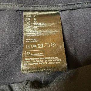 H&M Navy Tailored Ankle Pants 10 Gold Button Preppy Workwear thumbnail 8
