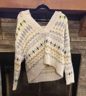 High-low American Eagle sweater with hoodie thumbnail 1