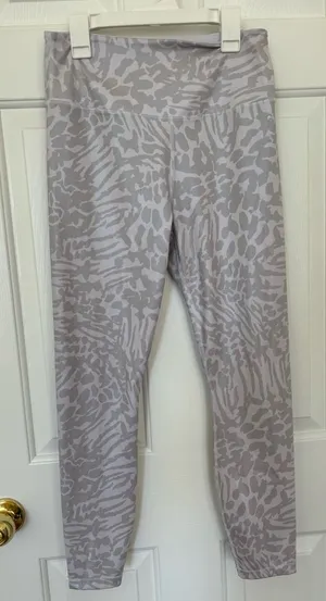 Good American leopard print white and silver leggings thumbnail 1