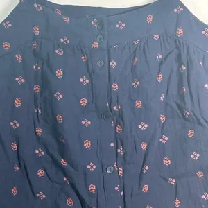 Caslon Navy Blue Textured‎ Floral Print Button Front Tank Top Size M thumbnail 7