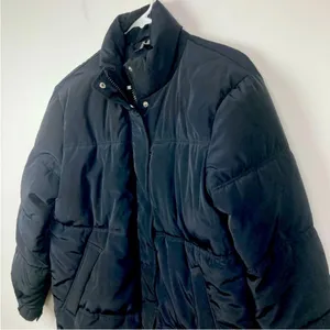 H&M DIVIDED Oversized Puffer Jacket thumbnail 4
