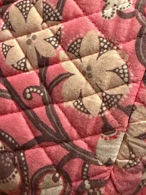 UPDATE Vera Bradley Floral Purse Shoulder Bag WEAR fading small hole corners thumbnail 7