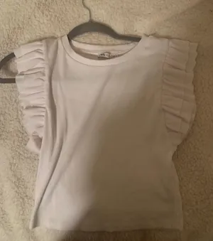White Shirt Ruffled Sleeve Top thumbnail 1