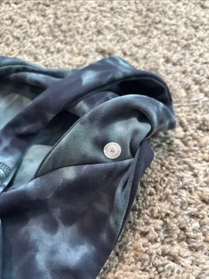 Lululemon Align Reversible Bra *Light Support, A/B Cup size 4 thumbnail 3