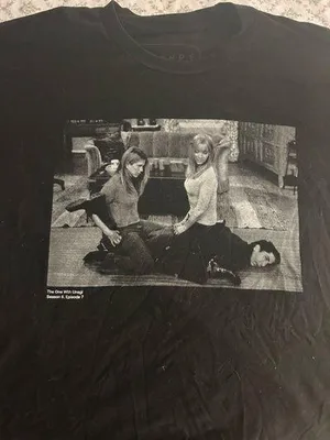 FRIENDS Tee Shirt TV series thumbnail 1