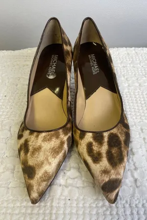 Michael Kors Leather Leopard Print Shoes/Pumps/Heel 3" Size 8 SKU 2313 thumbnail 1