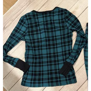 Victoria‘s Secret Henley Pajamas Pants Set Green Black Buffalo Plaid Size XS thumbnail 5