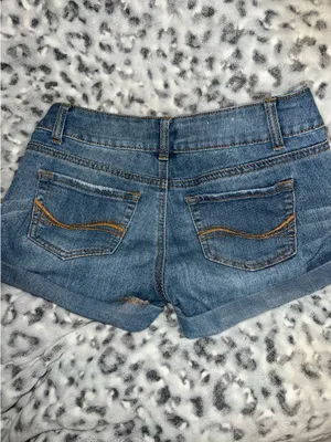 low rise shorts Size 3 thumbnail 3