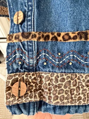 Y2K Vintage Western Country Boho Chic Leopard Print Beaded Trim Denim Jacket thumbnail 8
