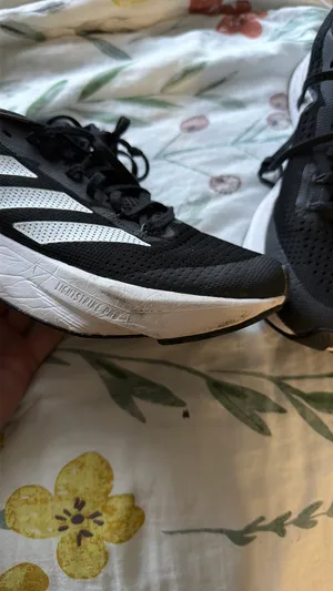 Adidas Black Tennis Shoes thumbnail 4