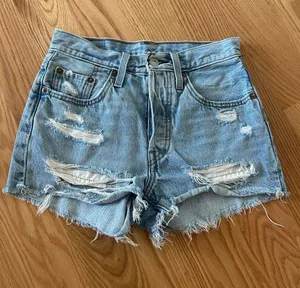 Levi’s Jean shorts thumbnail 1