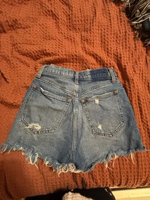 Abercrombie & Finch Jean Shorts thumbnail 4