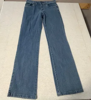 IZOD Womens Straight Leg Jeans Medium Wash Blue Size 2 32 Inseam Stretch Denim thumbnail 1