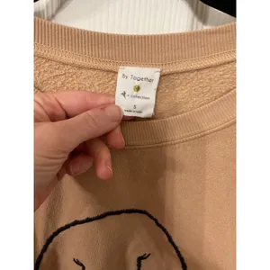 By Together Y Collection Smiley Face Sweatshirt Oversized Fleece Raw Hem, sz S thumbnail 4