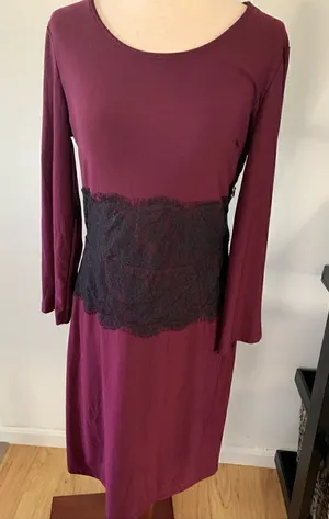 Size small burgundy dress with lace thumbnail 1