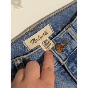 Madewell The Perfect Vintage Straight Jeans Reinhart Wash Light Blue Distressed thumbnail 4