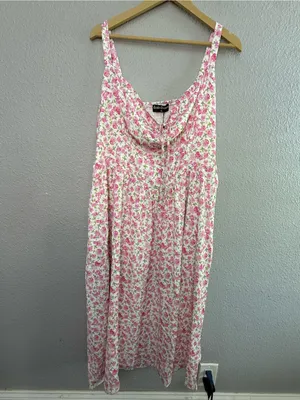 NWT Scarlett Darkness Floral Milkmaid Midi Dress Size XL thumbnail 2