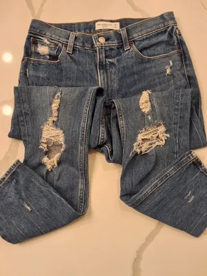 Abercrombie & Fitch The Skinny High Rise Size 28/6 Ripped Womens Jeans thumbnail 3
