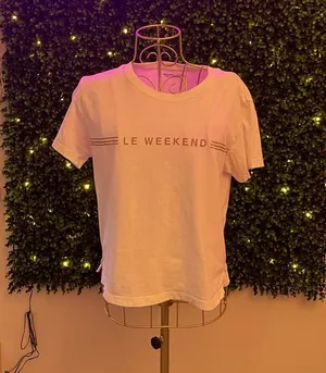 🐶Abercrombie & Fitch Le Weekend White Graphic Tee thumbnail 1