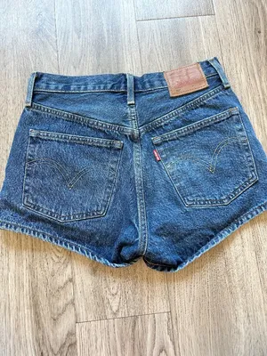 Levi's 501 Women's Distressed Denim Jean Shorts Dark Wash Size 25 thumbnail 2