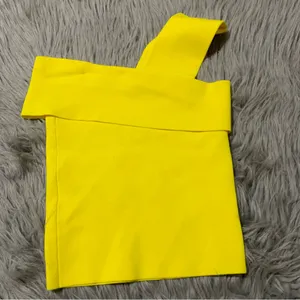 Alice and Olivia Arletta Asymmetric Cropped Top thumbnail 6