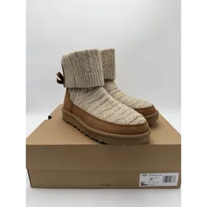 Women's UGG Classic Mini Cabelle Chestnut Suede/Knit Boot Sz 7 New In Box thumbnail 3