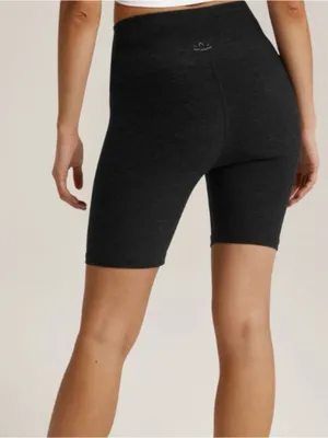 Beyond Yoga At Your Leisure High-Rise Biker Shorts V-Waist Space Dye Black Small thumbnail 4