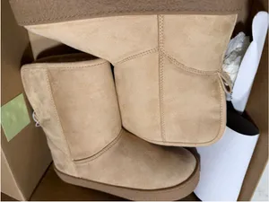 NEW Amazon Essentials Faux Fur Lined Shearling Boots Pull thumbnail 4