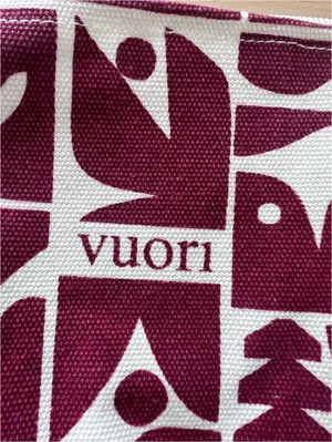 Vuori Holiday Strawberry Canvas Zip Pouch Cosmetic Bag 2025 NWT thumbnail 3