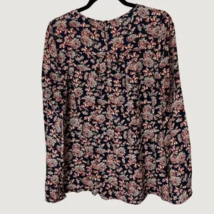 Entro Navy Floral Bell Sleeve Blouse T6247 Navy Rust Boho Keyhole Top Medium thumbnail 7