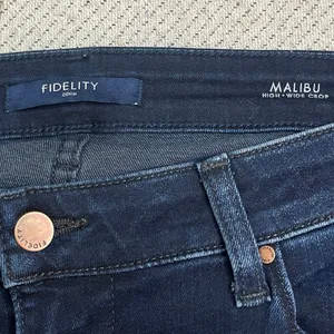 Fidelity Denim Malibu High wide crop raw hem Venetian Blue Jeans, size 31 thumbnail 8